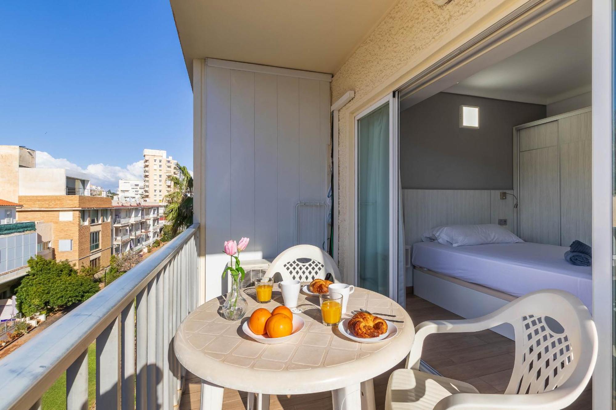 Carihuela Palace 417 By Ivi Real Estate Torremolinos Exterior photo